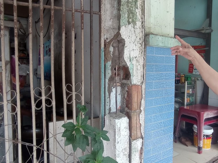 TPHCM: Cán bộ ở đâu khi người dân sống trong những căn nhà chờ sập? ảnh 11