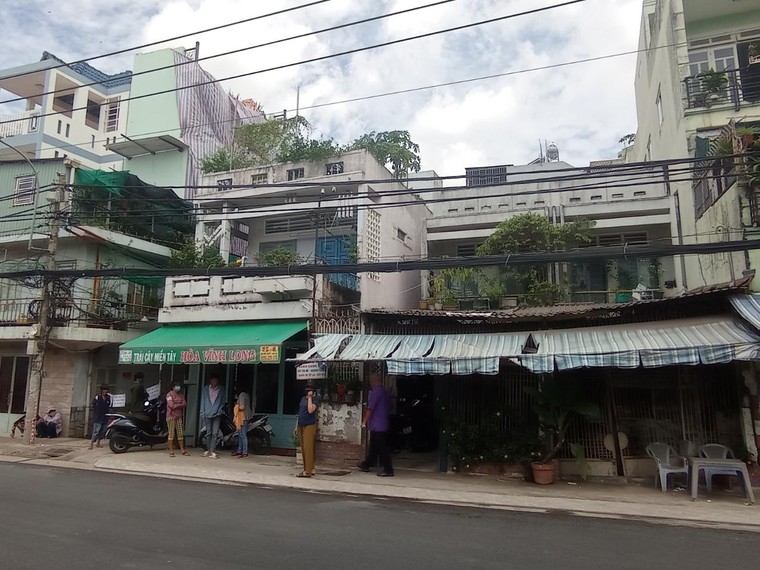 TPHCM: Cán bộ ở đâu khi người dân sống trong những căn nhà chờ sập? ảnh 7