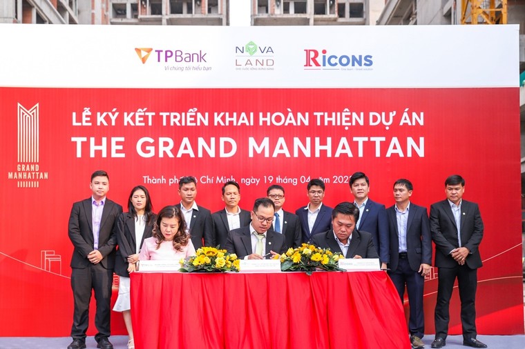 NovaLand, TPBank và Ricons ký kết hợp tác triển khai hoàn thiện dự án The Grand Manhattan ảnh 1