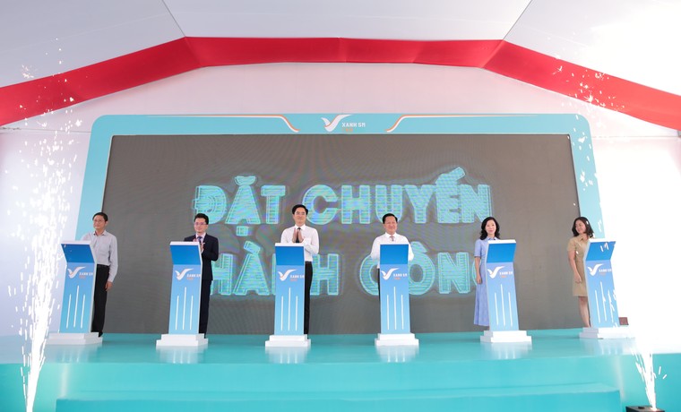 TP.HCM: Người dân đi taxi không mùi xăng dầu từ ngày 30/4 ảnh 2