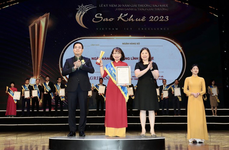 Agribank tiếp tục khẳng định thương hiệu tại giải thưởng Sao Khuê 2023 ảnh 2