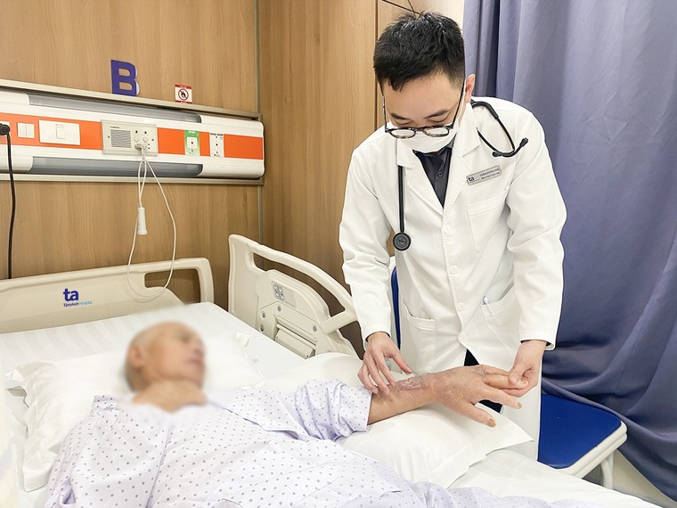 Giữ bàn tay lành lặn cho bệnh nhân tiểu đường ảnh 2