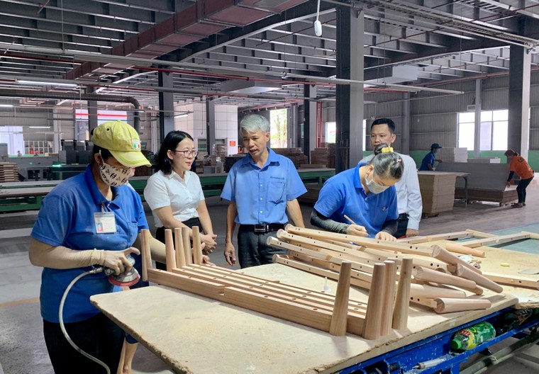 Các giải pháp tích cực của Agribank hỗ trợ người dân, doanh nghiệp ảnh 1