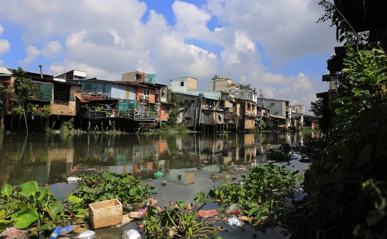 Bên dòng Xuyên Tâm ảnh 2