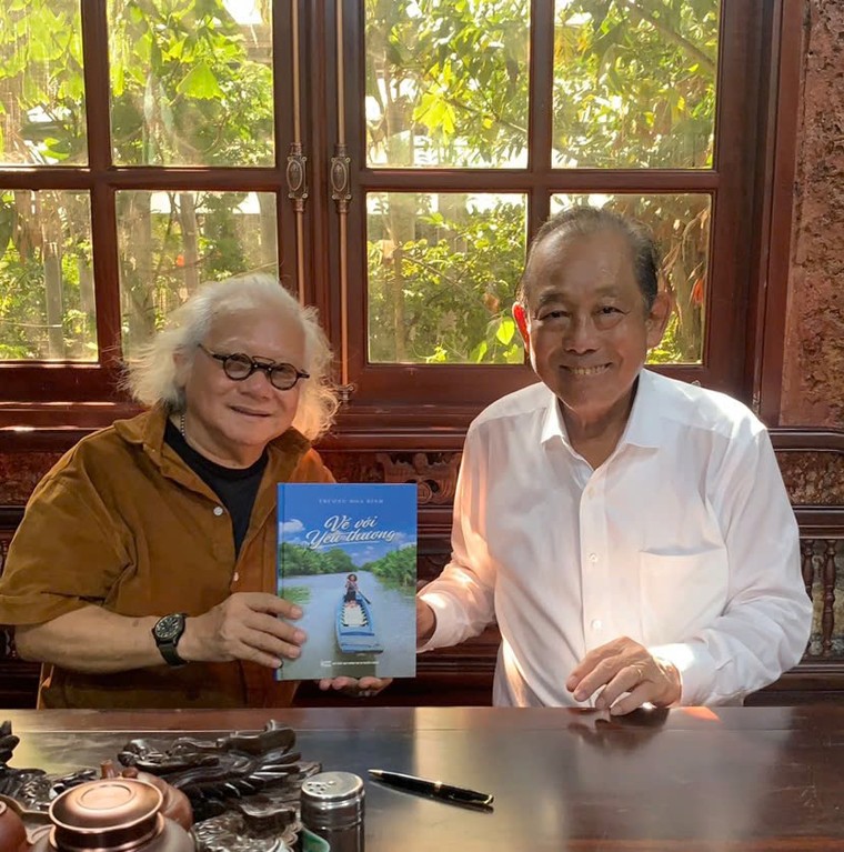 Tác giả Trương Hoà Bình ra mắt tập thơ thứ hai ảnh 1