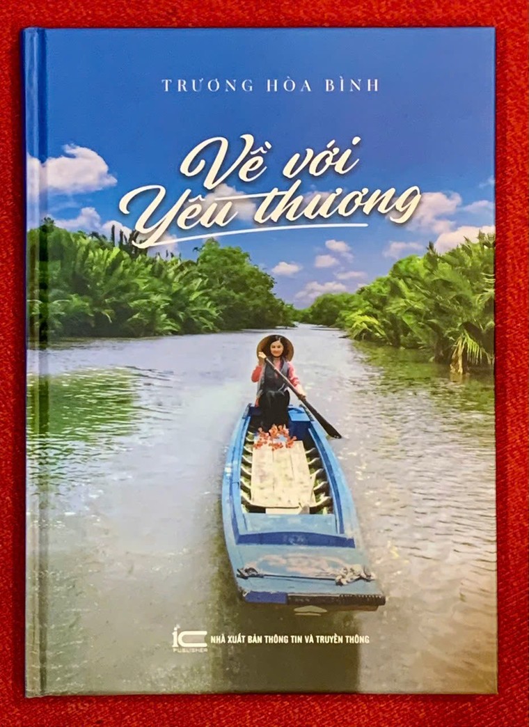 Tác giả Trương Hoà Bình ra mắt tập thơ thứ hai ảnh 2