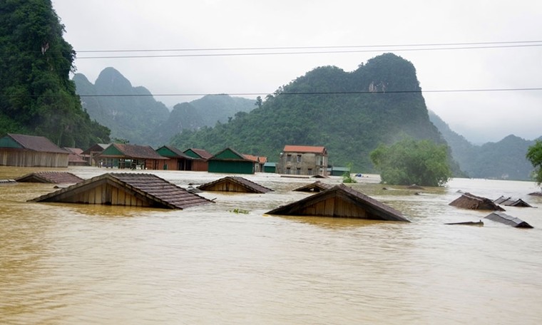 Vingroup ủng hộ 250 tỷ đồng cho bà con chịu thiệt hại do siêu bão Yagi ảnh 1