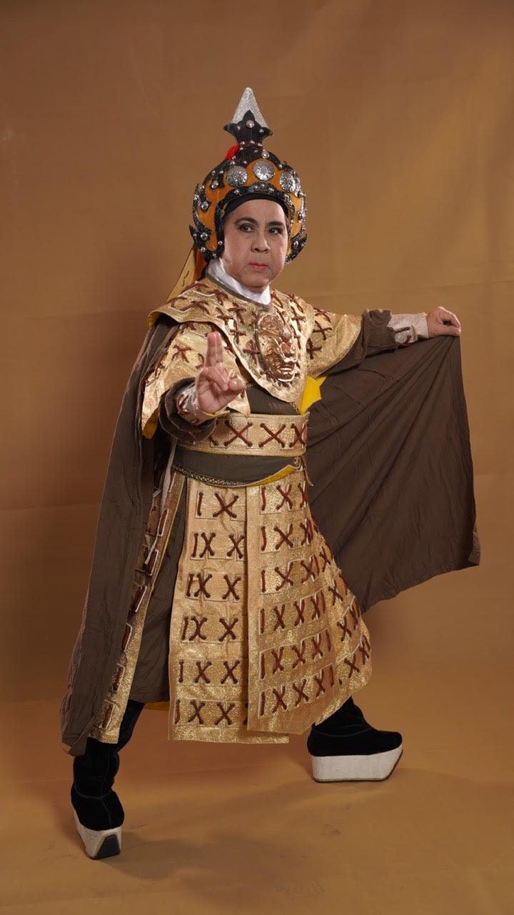 NSƯT Bạch Long: Tôi cố gắng sống hết kiếp đời nghệ sĩ ảnh 1