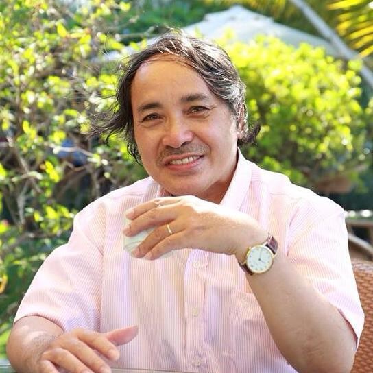 Nhà thơ Nguyên Hùng - Ký họa chân dung văn nhân bằng thơ để thêm yêu người ảnh 1