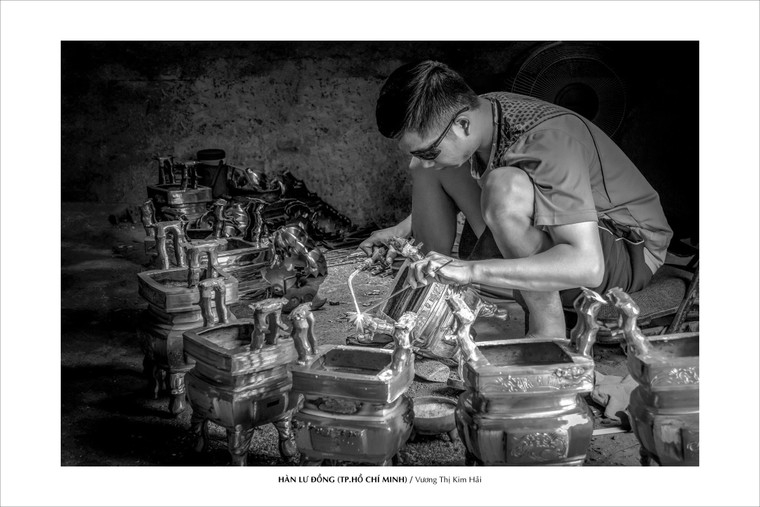 CLB Nhiếp ảnh nữ Hải Âu triển lãm “Nghề thủ công truyền thống” ảnh 4