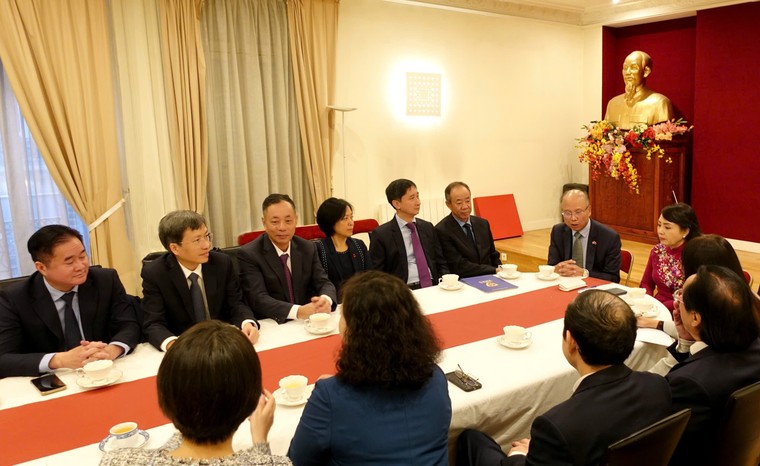 VNVC và Sanofi ký kết tiến tới hợp tác sản xuất vắc xin tại Việt Nam ảnh 3