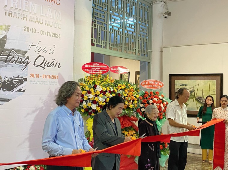 Ngắm tranh màu nước của hoạ sĩ Hồng Quân ảnh 1