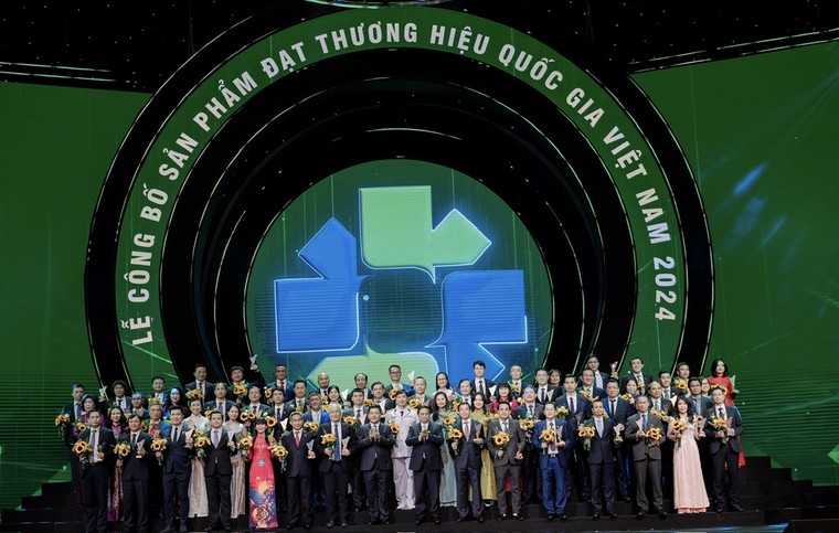 Agribank vinh dự là Thương hiệu Quốc gia Việt Nam năm 2024 ảnh 1