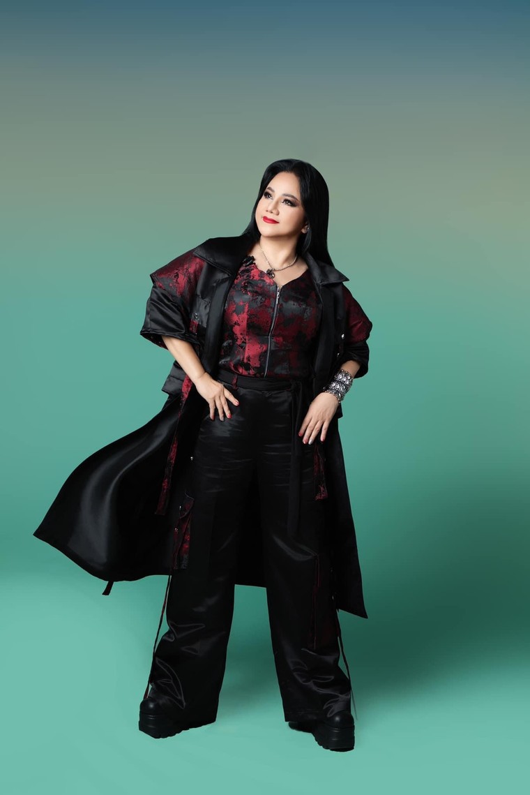 Ca sĩ Ngọc Ánh: Vẫn bùng nổ ở tuổi 60 ảnh 1