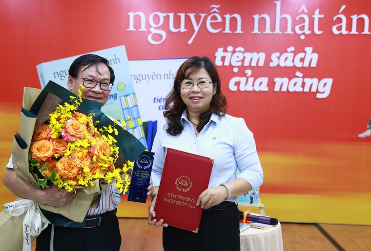 “Bùa phép” của nhà văn Nguyễn Nhật Ánh với "Tiệm sách của nàng" ảnh 1