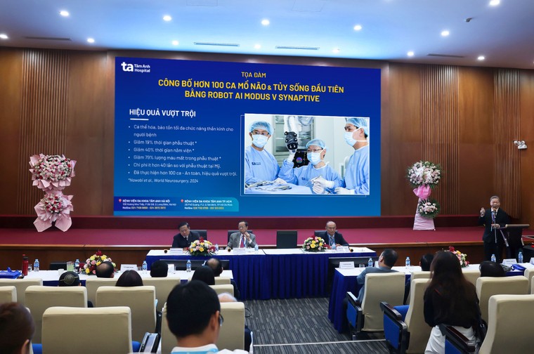 Robot AI duy nhất tại Việt Nam ghi dấu ấn với 100 ca mổ não và tủy sống thành công ảnh 1
