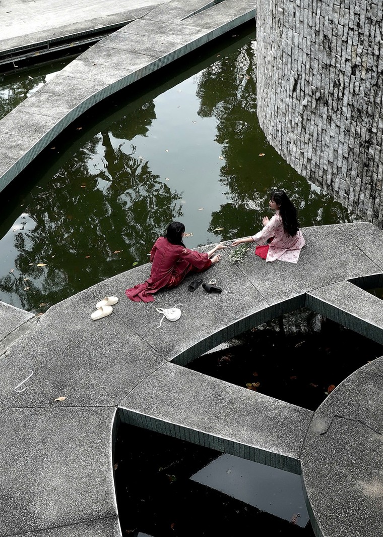 Hồ Con Rùa ngày và đêm đón năm mới 2025 ảnh 19