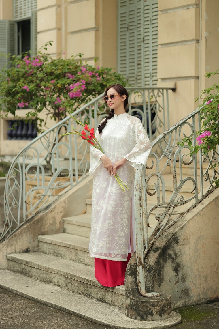 Áo dài trang phục vừa chất chơi, vừa trang trọng, vừa đa dụng ảnh 4