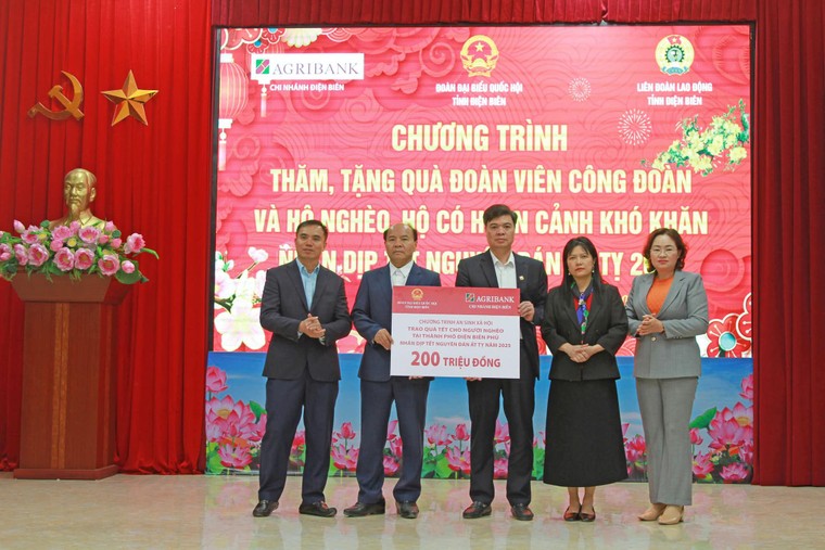 Agribank chung tay vì người nghèo, đối tượng chính sách nhân dịp Xuân Ất Tỵ năm 2025 ảnh 1