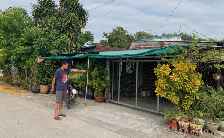 TP.HCM: Nhóm người lạ chiếm nhà dân, đập phá tài sản và doạ chém ảnh 1