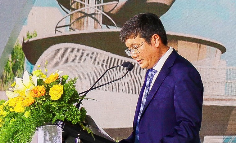 Nutifood nhắn gửi lời yêu thương qua dự án cầu đi bộ nối sông Sài Gòn ảnh 2