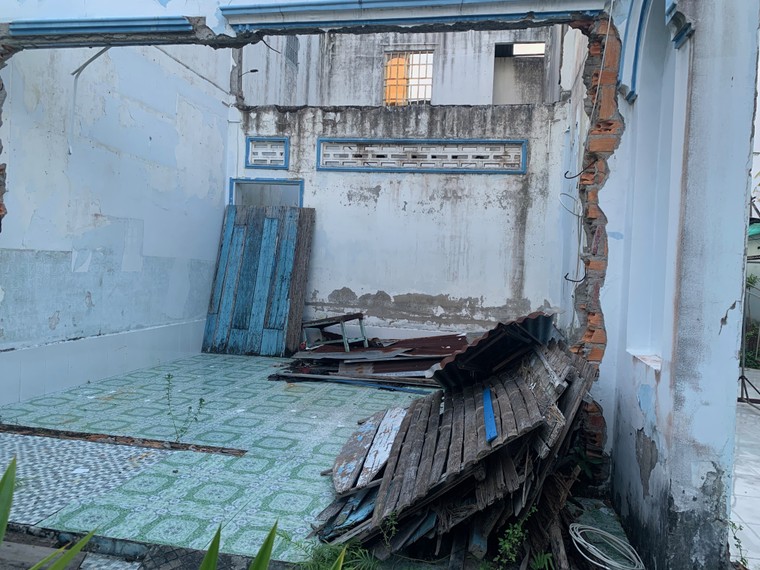 HĐND An Giang sẽ giám sát giải quyết vụ “Nguyên cán bộ Tỉnh mất nhà ra chòi ở” ảnh 4