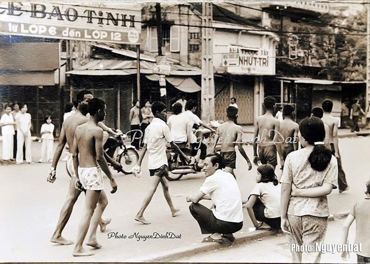 Xem bộ ảnh Sài Gòn ngày 30/4 của 50 năm trước ảnh 15