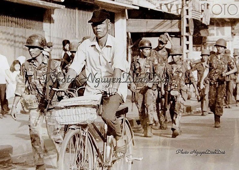 Xem bộ ảnh Sài Gòn ngày 30/4 của 50 năm trước ảnh 9