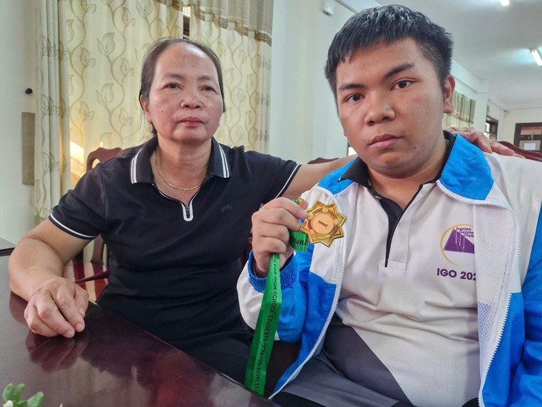Anh em song sinh chinh phục Olympic Toán Quốc tế ảnh 2