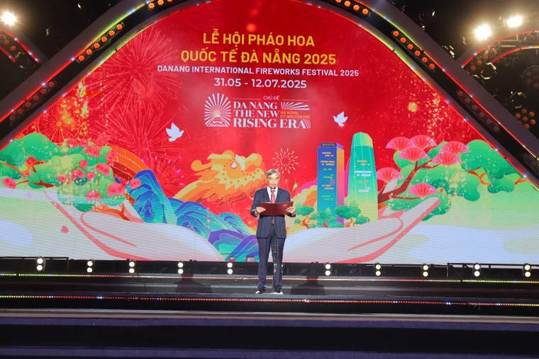 Rực rỡ đêm khai mạc pháo hoa Đà Nẵng 2025 ảnh 1