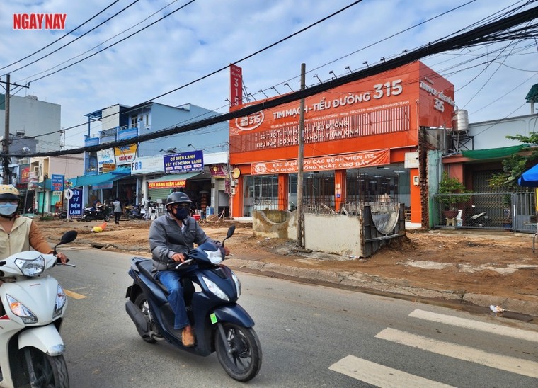 Hạ tầng TP.Thủ Đức bây giờ ra sao? – Bài 3: Những con đường nâng cấp, mở rộng hoài… không xong! ảnh 3