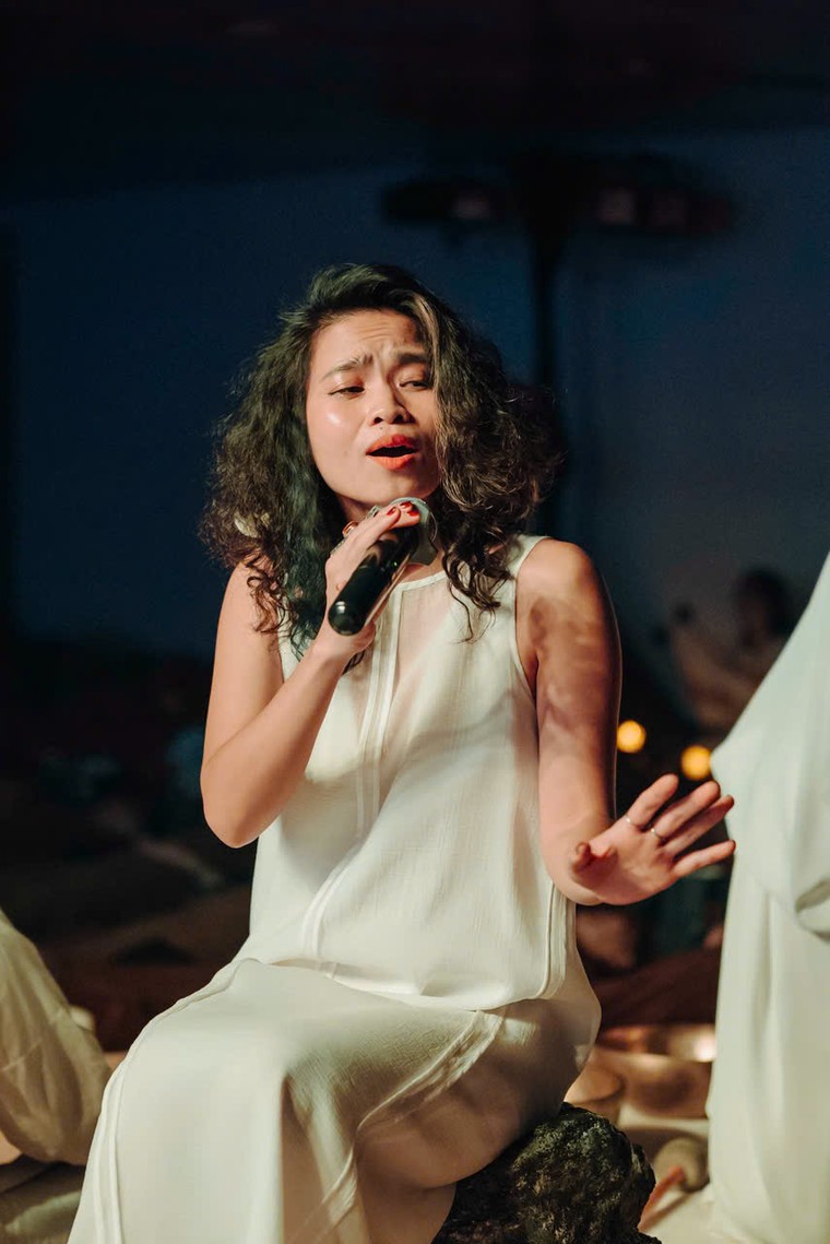 Ca sĩ Đồng Lan đem “Trầy xước” để chữa lành ảnh 1