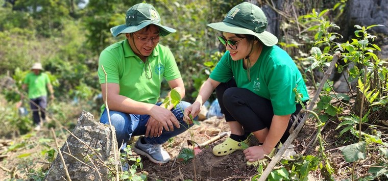 Anh hùng Lao động Thái Hương được vinh danh Nhà lãnh đạo phát triển bền vững ảnh 3