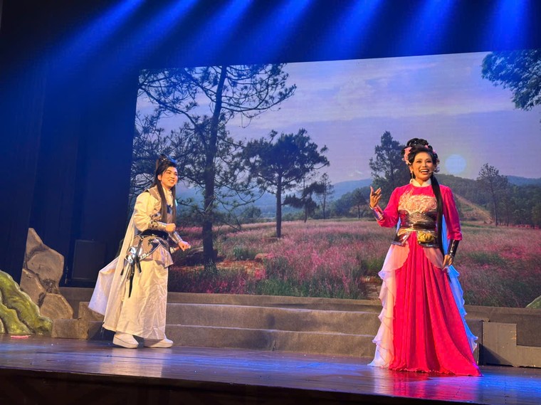 Sắc thái tươi trẻ của “Gánh cỏ sông Hàn” phiên bản mới ảnh 1