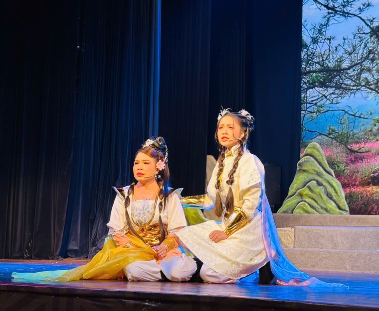 Sắc thái tươi trẻ của “Gánh cỏ sông Hàn” phiên bản mới ảnh 3