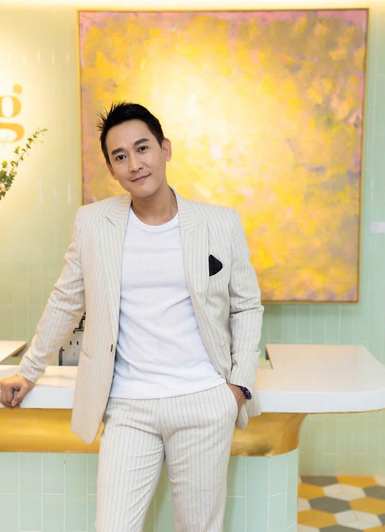 Nghệ sĩ vẽ tranh: một chốn cân bằng cảm xúc ảnh 3