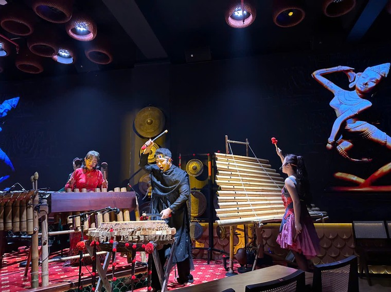 Đem nghệ thuật làm cầu nối văn hóa Việt và thế giới ảnh 3