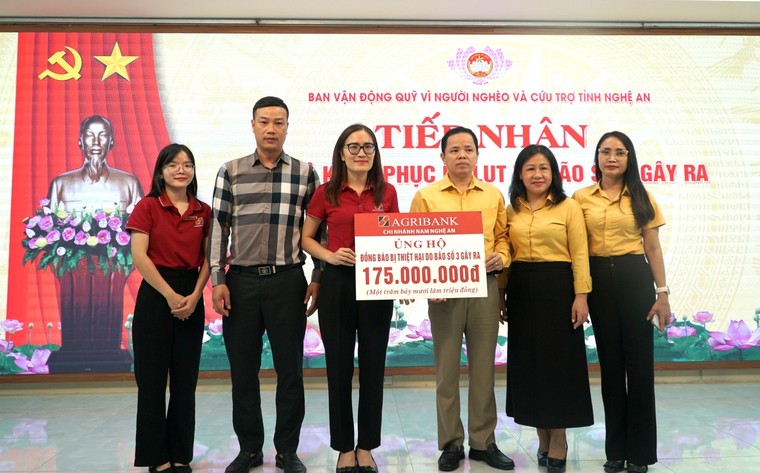 Agribank đồng hành cùng chính quyền và nhân dân các địa phương khắc phục thiệt hại do bão Wipha ảnh 4