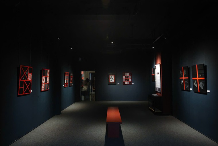 Nữ họa sĩ Phương Lương đi tìm “Những cái tôi khác lạ” ảnh 2