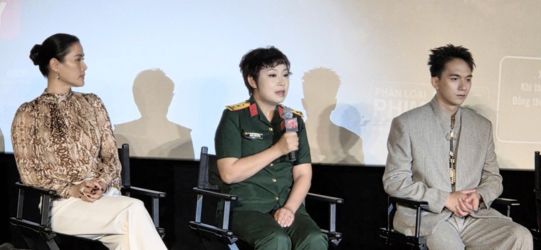 Ra mắt phim Mưa đỏ tại TPHCM ảnh 1