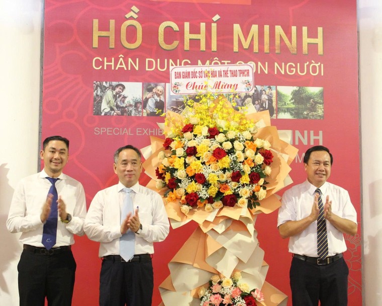 Khai mạc trưng bày chuyên đề “Hồ Chí Minh - Chân dung một con người” ảnh 3