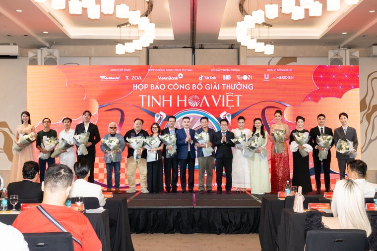 Báo Đại Đoàn Kết công bố Giải thưởng Tinh Hoa Việt thường niên ảnh 2