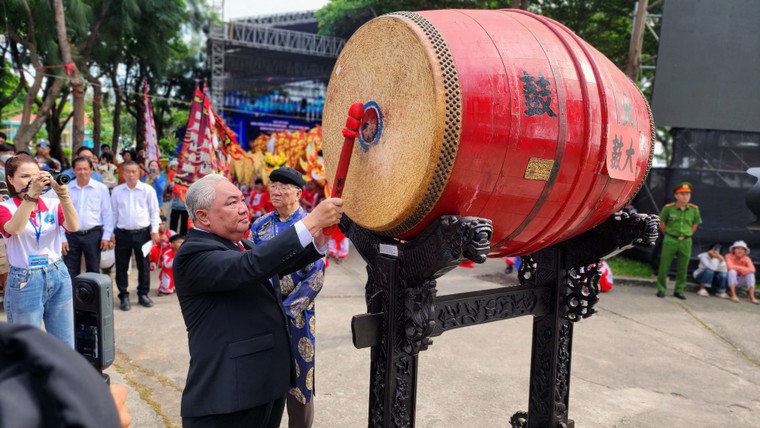 Thượng đại kỳ mở màn lễ hội Nghinh Ông Cần Giờ năm 2025 ảnh 7