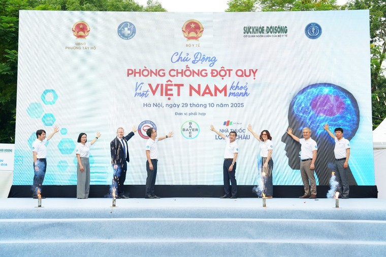 Bộ Y tế, Hội Thầy thuốc trẻ Việt Nam, Long Châu và Bayer khởi xướng liên minh công - tư ảnh 1
