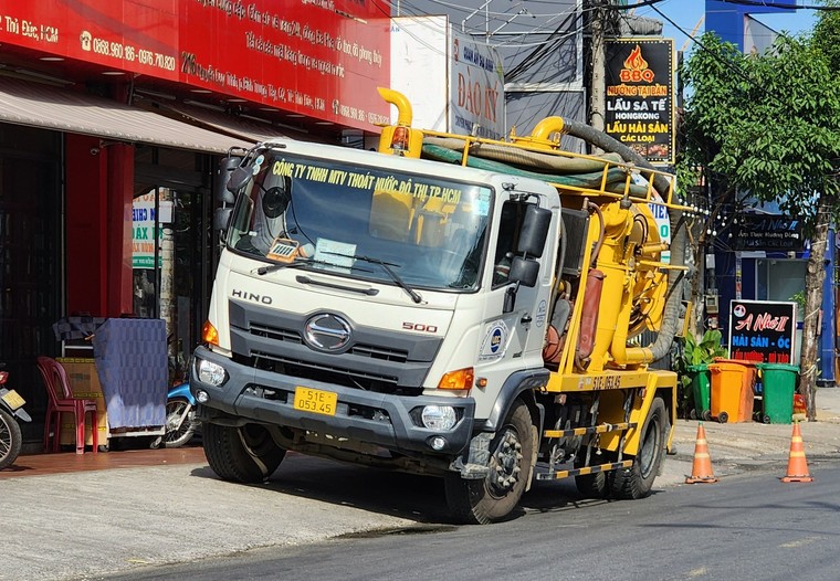 Chênh lệch hàng tỷ đồng trong các gói thầu của Công ty Thoát nước Đô thị TP.HCM ảnh 1