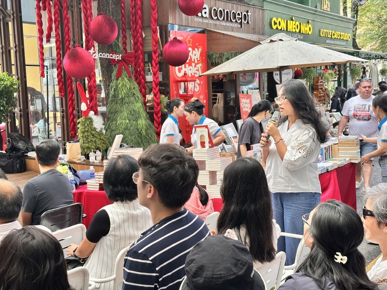 Lưu Phương Trực: Gen Z viết sách sử Việt bằng tiếng Anh ảnh 3