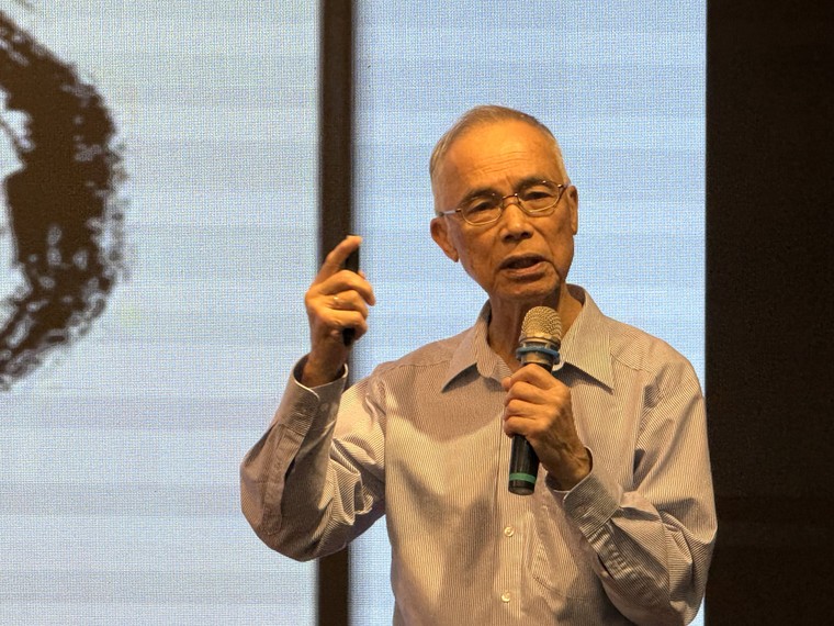 Nhà văn - dịch giả Nguyễn Tường Bách và “Thiền ở ngay tại đây” ảnh 4