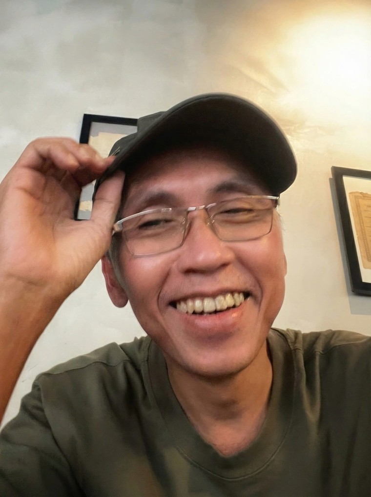 Nhà văn - họa sĩ Nguyễn Ngọc Thuần luôn thấy “vẻ đẹp” trong lúc “chán chường” ảnh 1