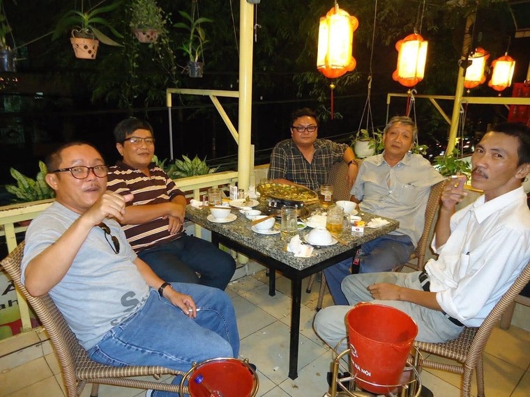 Nhà văn - họa sĩ Nguyễn Ngọc Thuần luôn thấy “vẻ đẹp” trong lúc “chán chường” ảnh 3