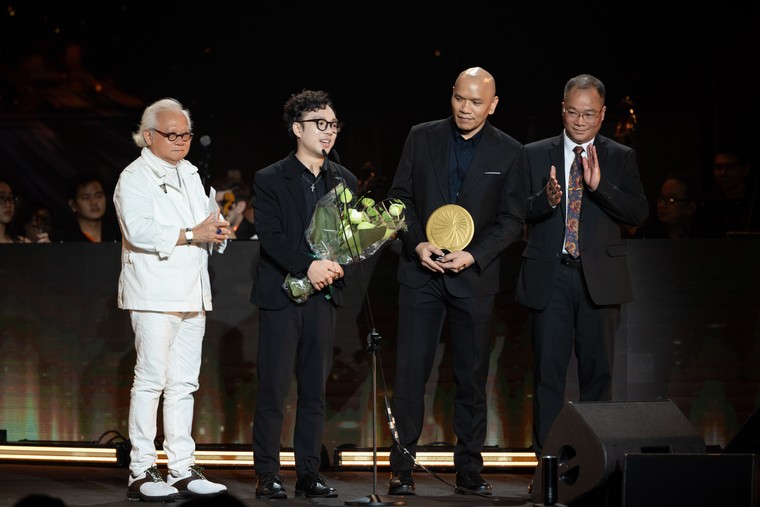 Giải “Tinh hoa cống hiến 2025” trao tặng nhạc sĩ Phạm Tuyên ảnh 1